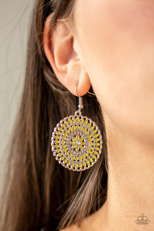 PINWHEEL and Deal - Yellow ♥ Earrings - Gtdazzlequeen