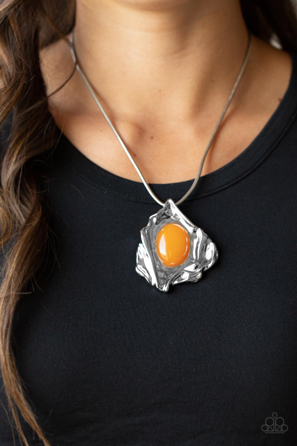 Amazon Amulet - Orange - Gtdazzlequeen